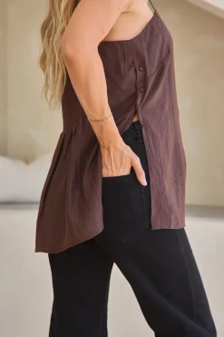 Ease Away Crinkle Top - Chocolate