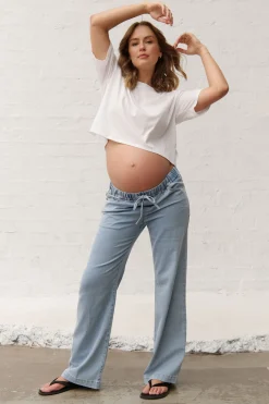 Into It Crop Tee