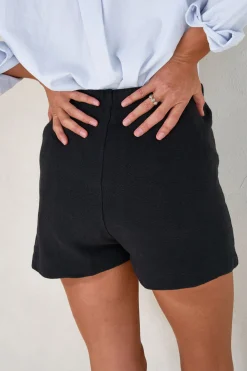 Kindred Short - Black