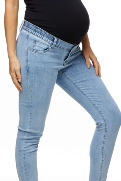 Run Free Maternity Skinny Jean *