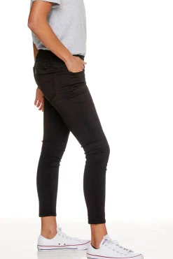 Take A Walk Underbump Skinny Jean*