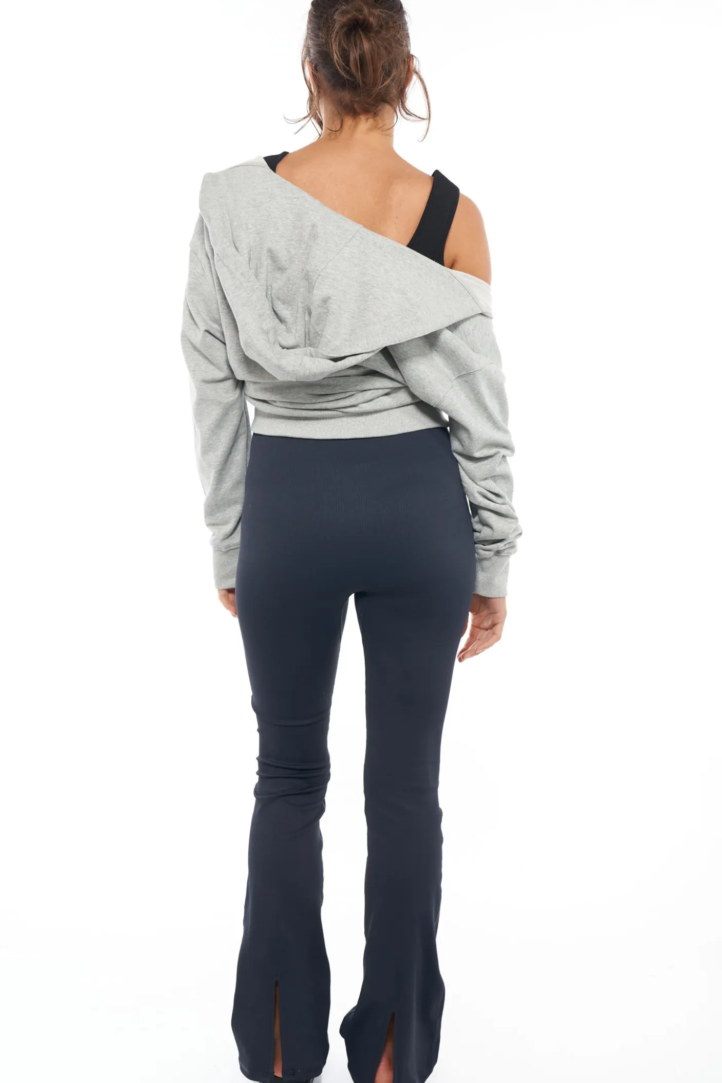 The Distance Rib Flare Legging*