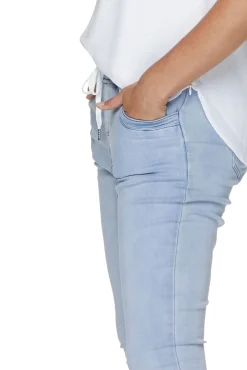 Walk This Way Jogger*